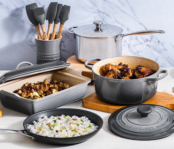 Cast Iron Cookware Collection - Complete Set Guide